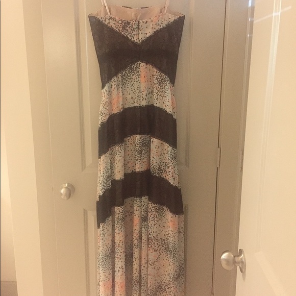 BCBGMaxAzria Elle Maxi Dress. - Picture 4 of 5